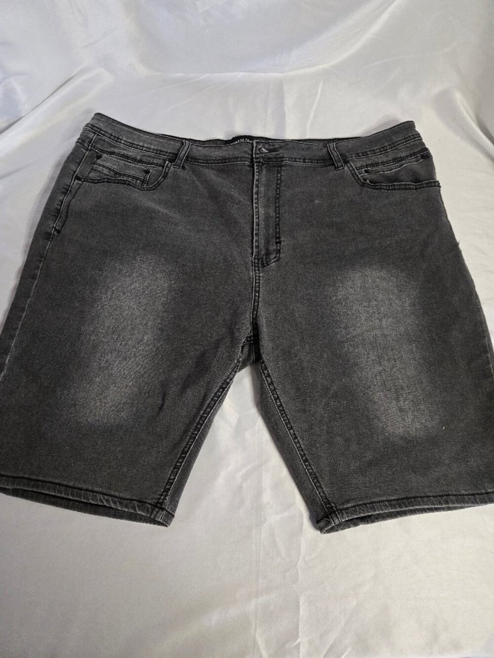 Kenneth Cole Men's Black Denim Shorts 44